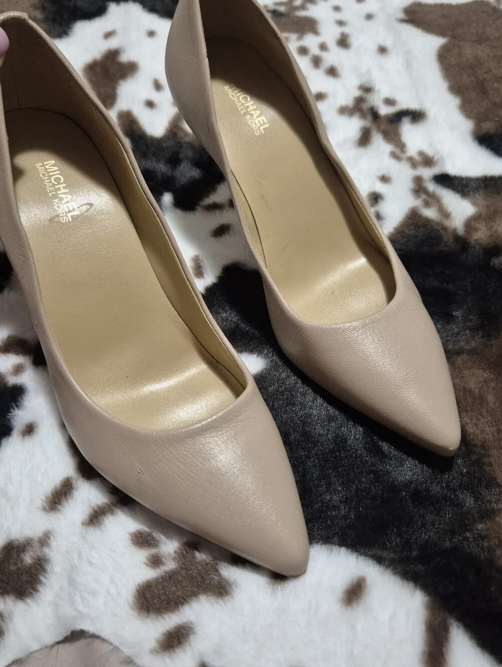 Michael Kors sophisticated pointed